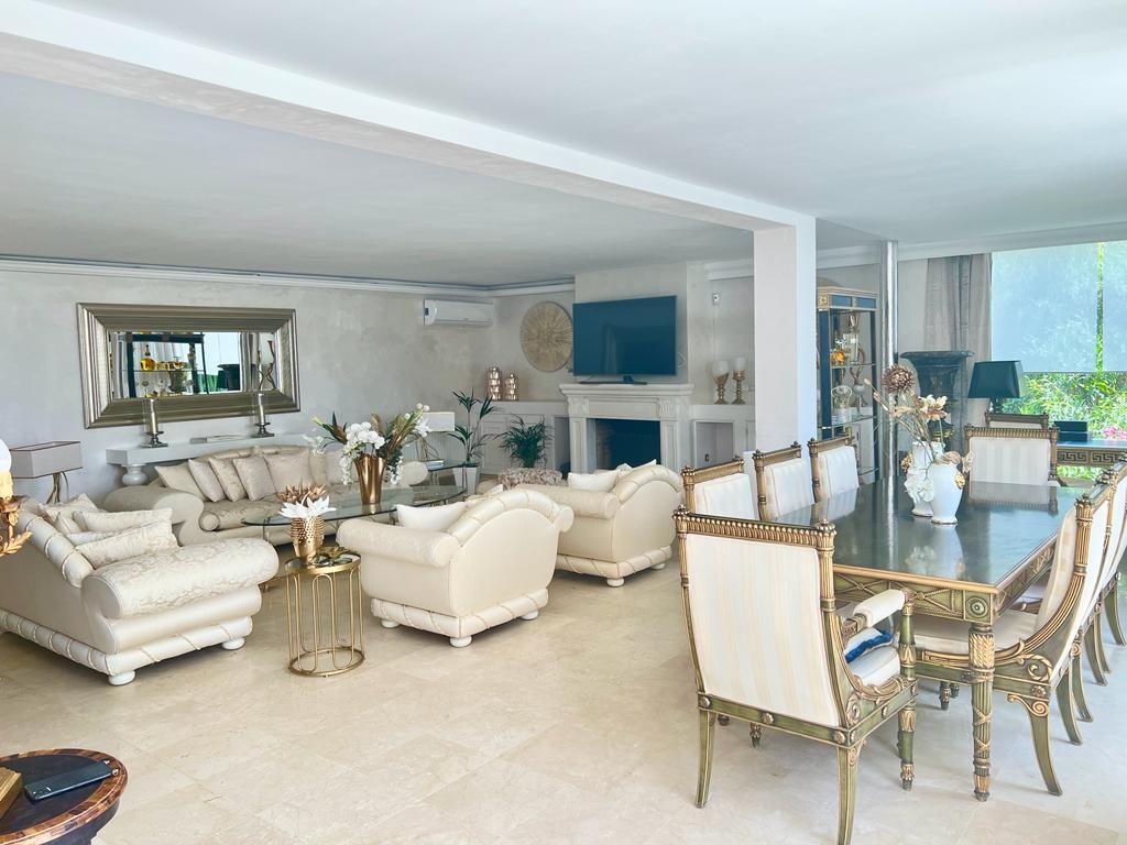 2f532179-ccbc-4b44-8bb2-74e1856a0dc9