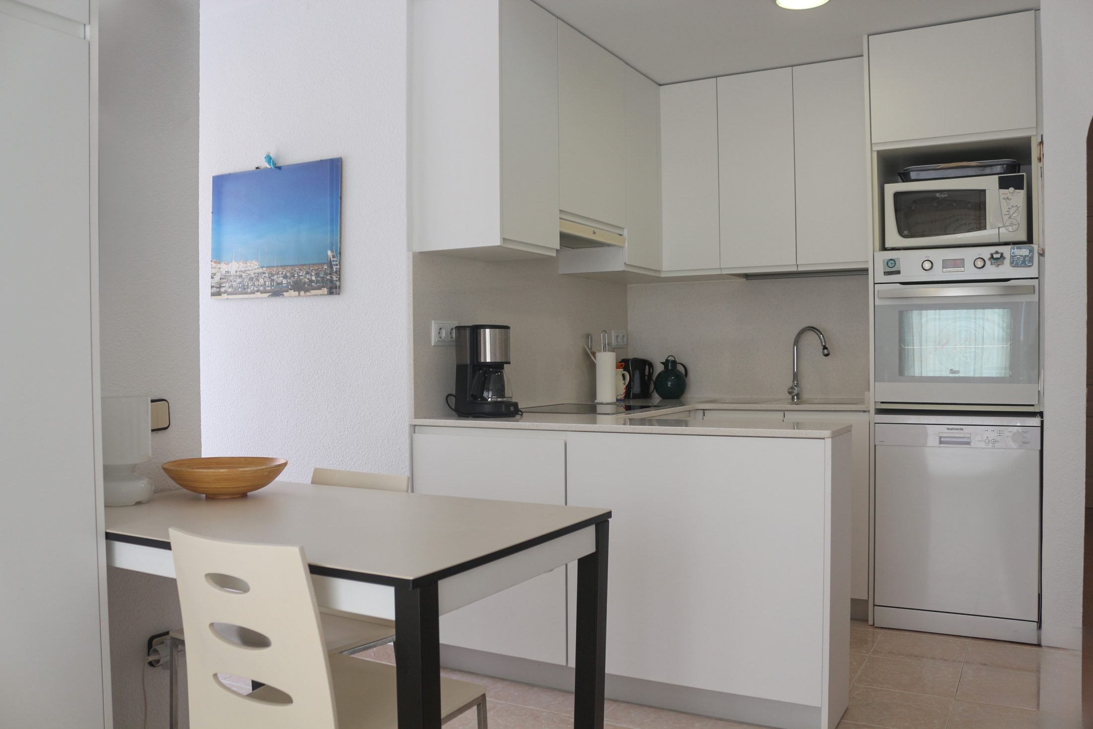 Apartamento con 2 terrazas y vistas al mar y la montaña