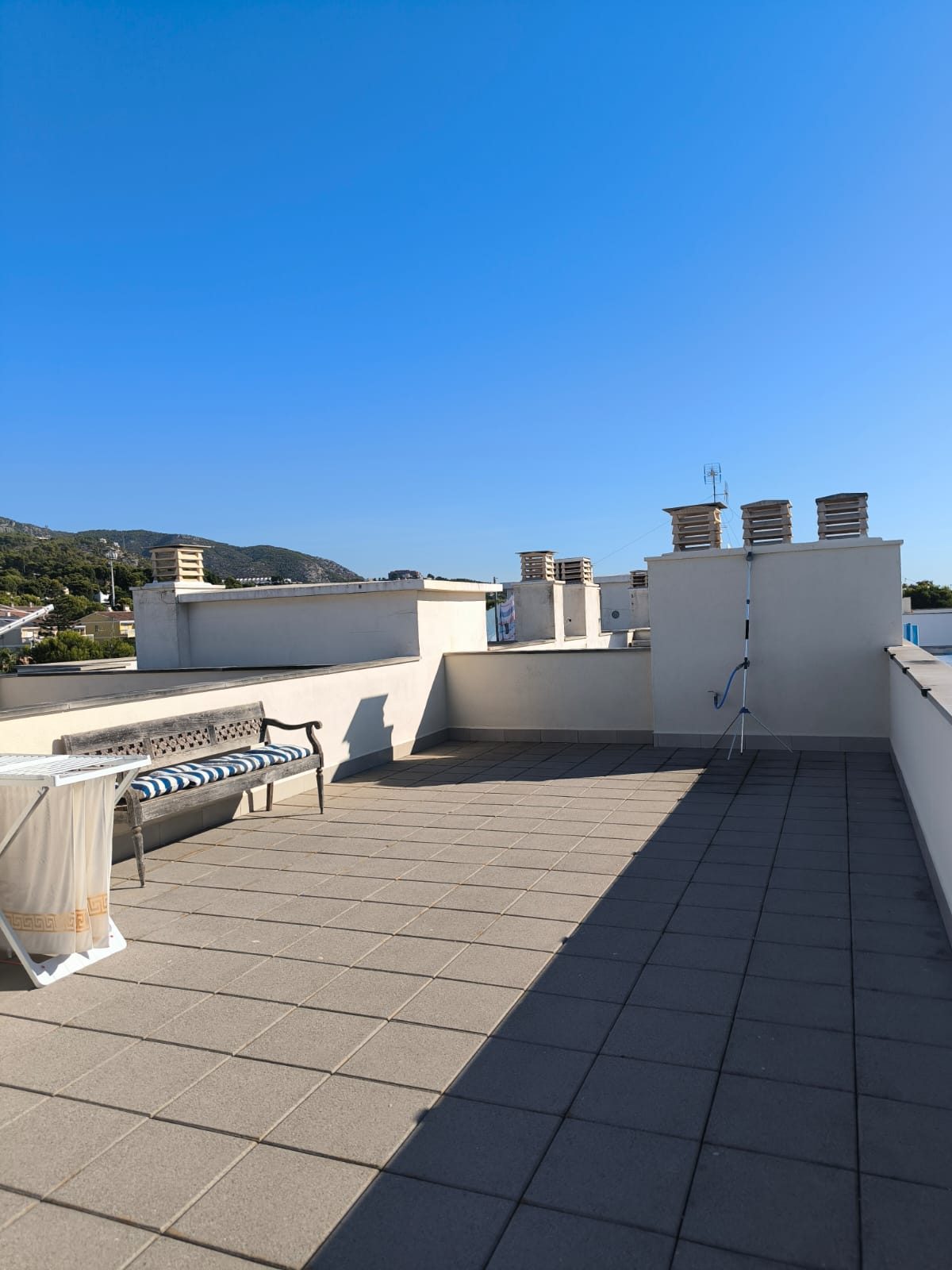 Apartamento de 2 dormitorios con terraza y vistas panorámicas