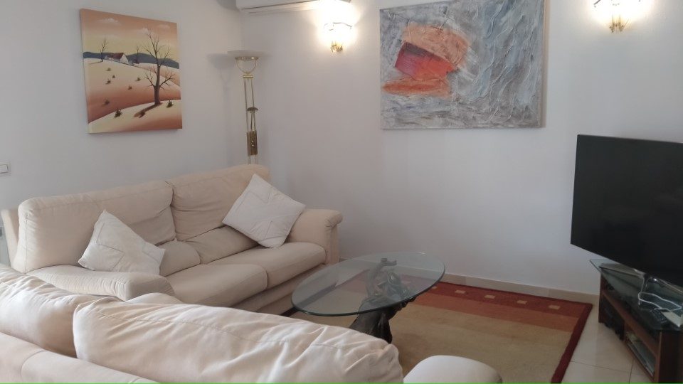 ad7e3901-4dc6-4728-b56c-1378a4158445