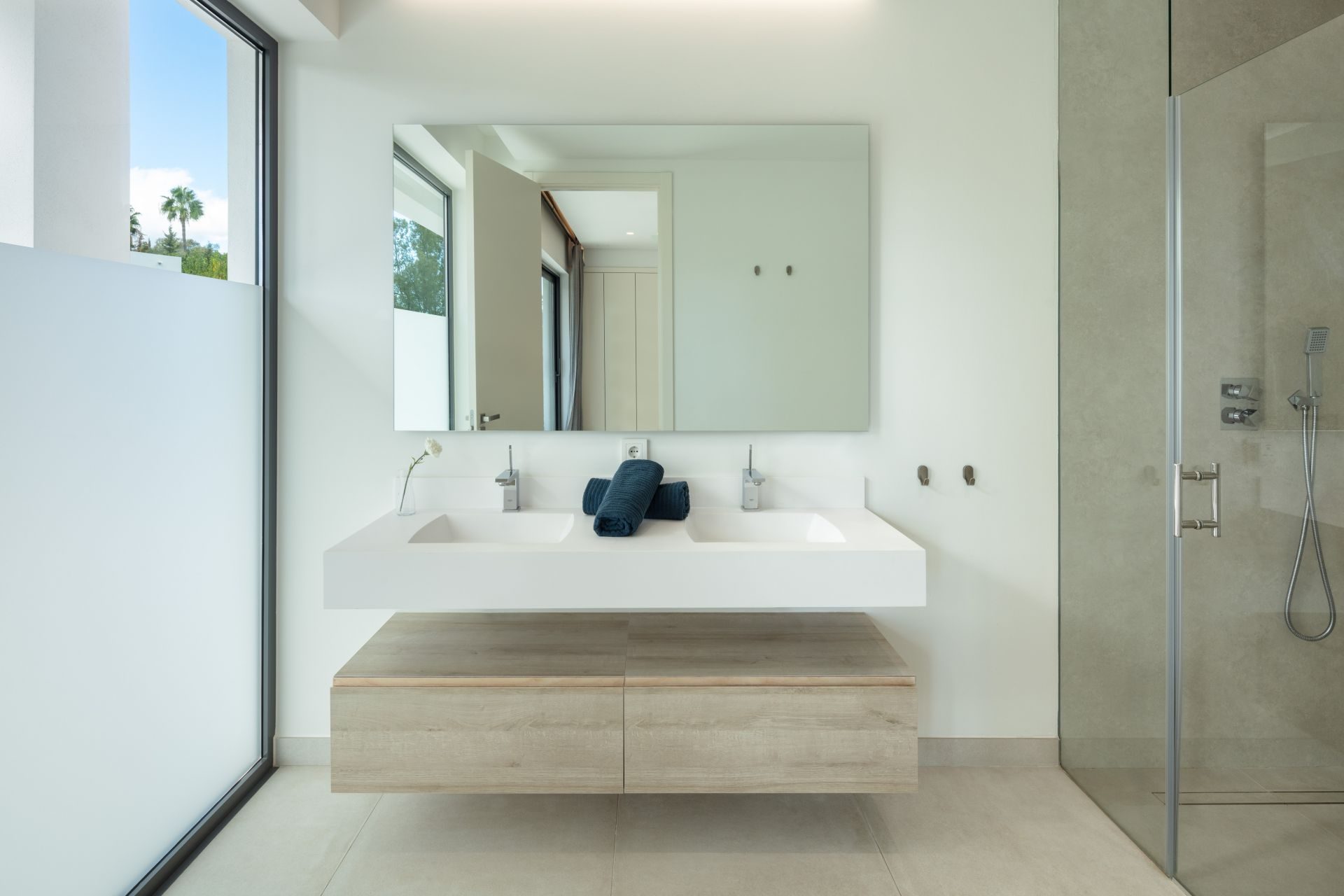 2768b1fa-8d7d-43d2-baeb-5c7b0e720b83