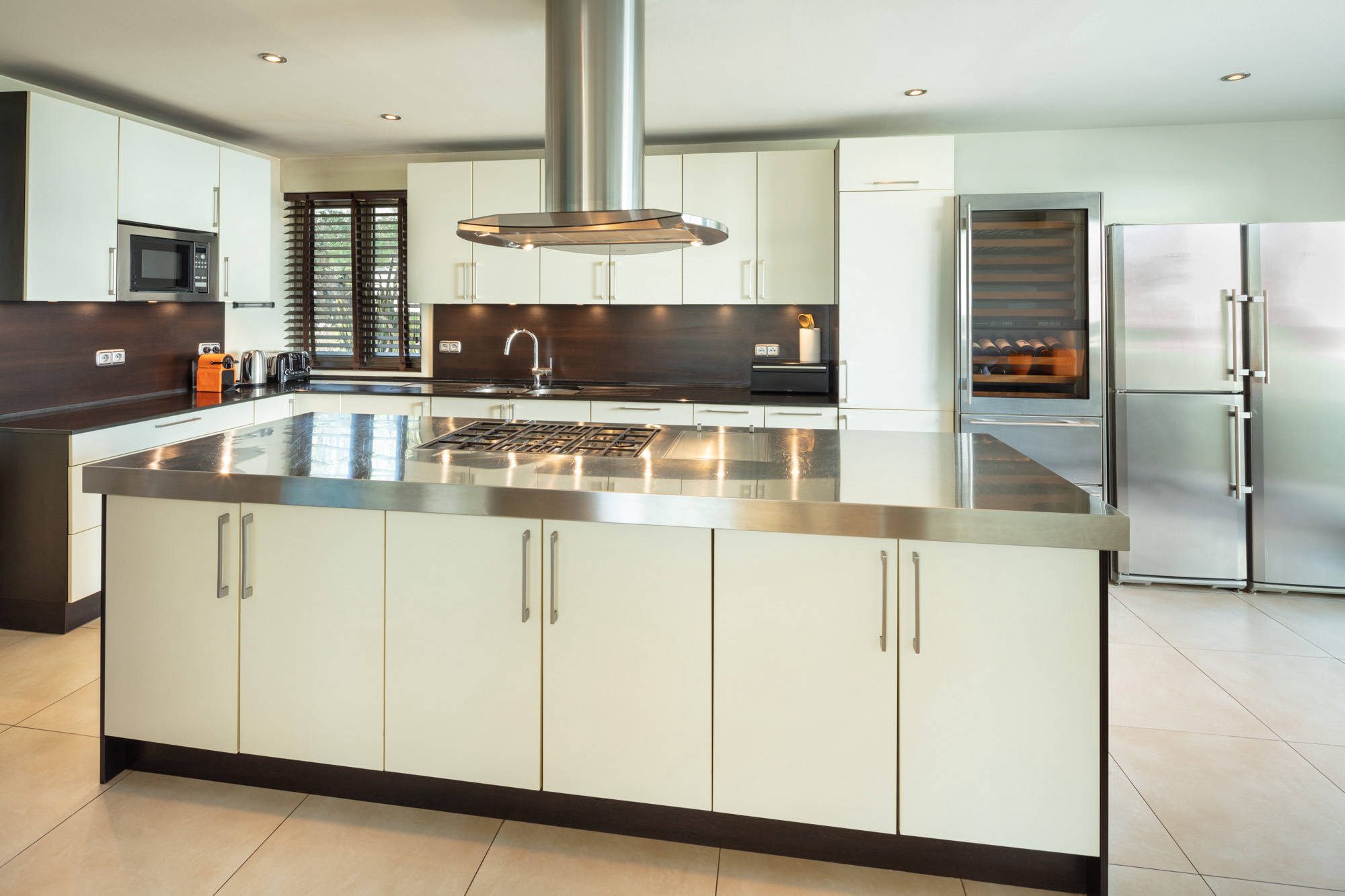 untitled-10-2000x1333