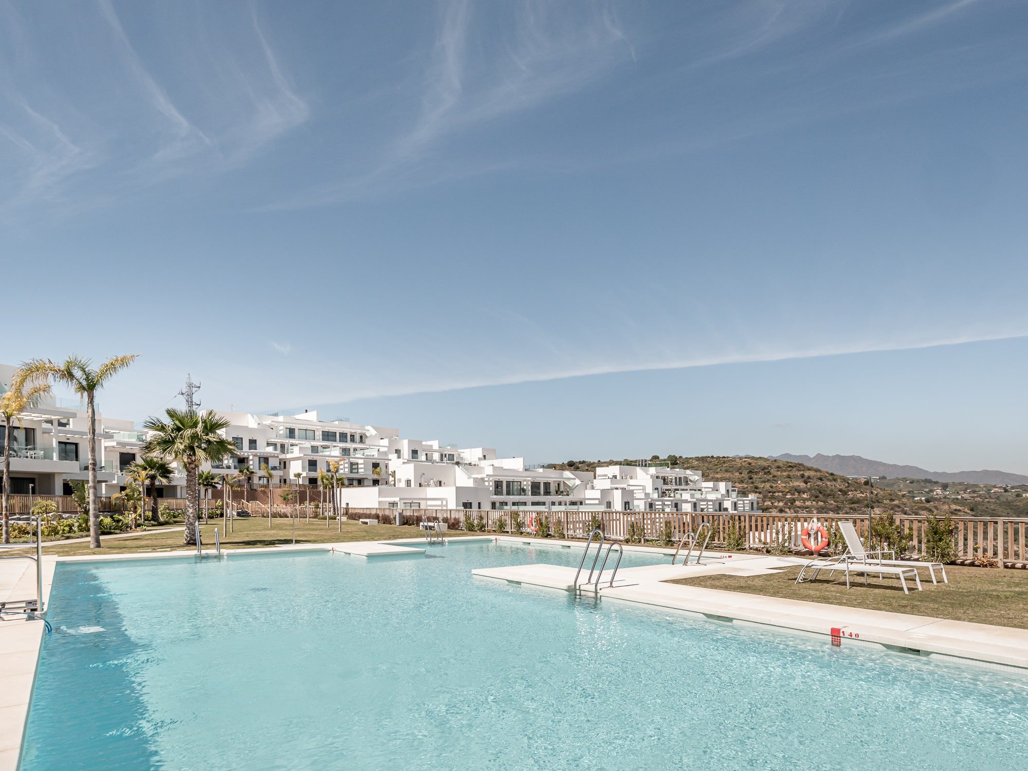 OPEN SEA AND MOUNTAIN VIEWS IN MIJAS COSTA - CASA BANDERAS