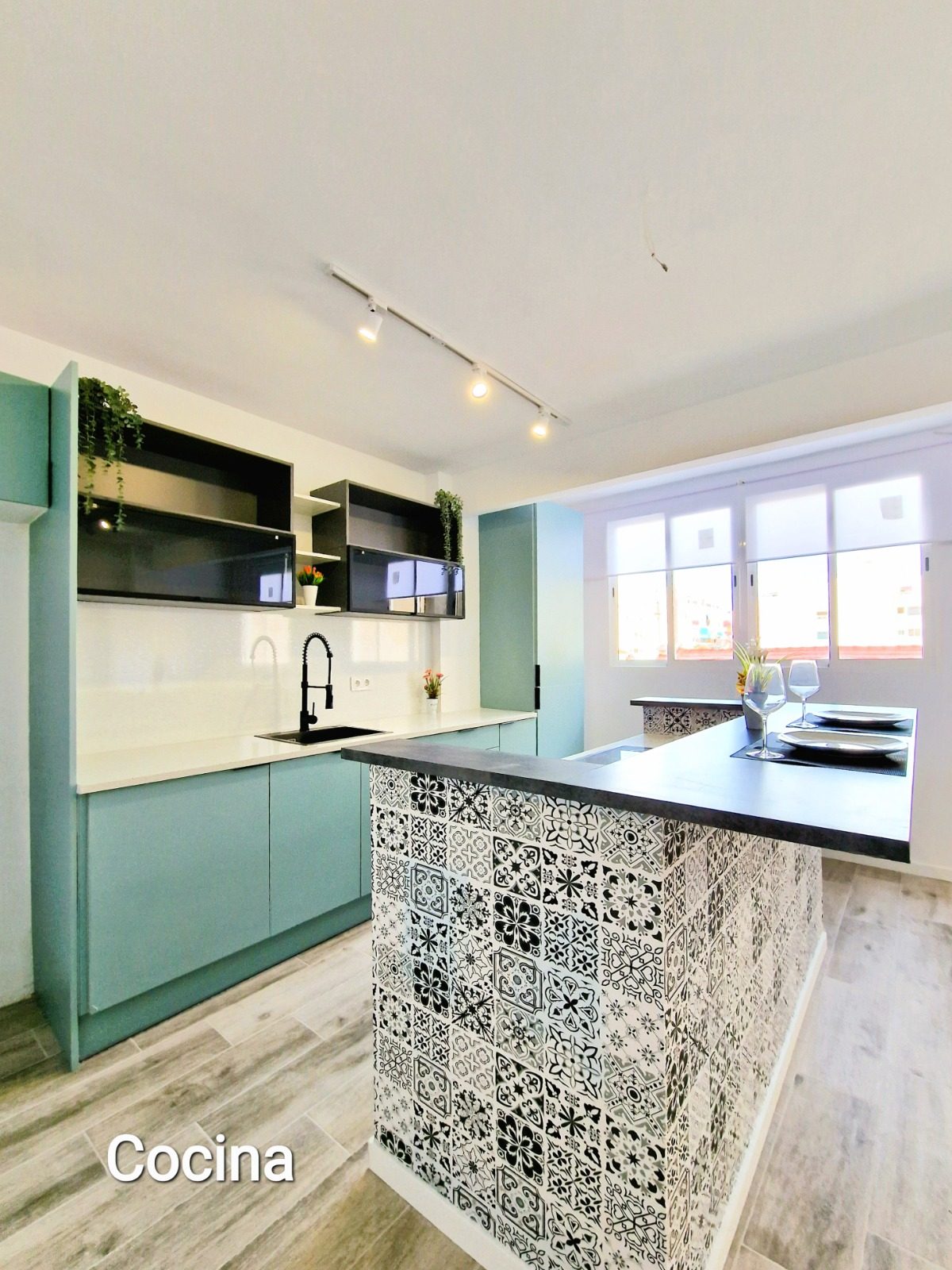 5a49f3ca-f3a7-496e-9d53-add8a019a3d6