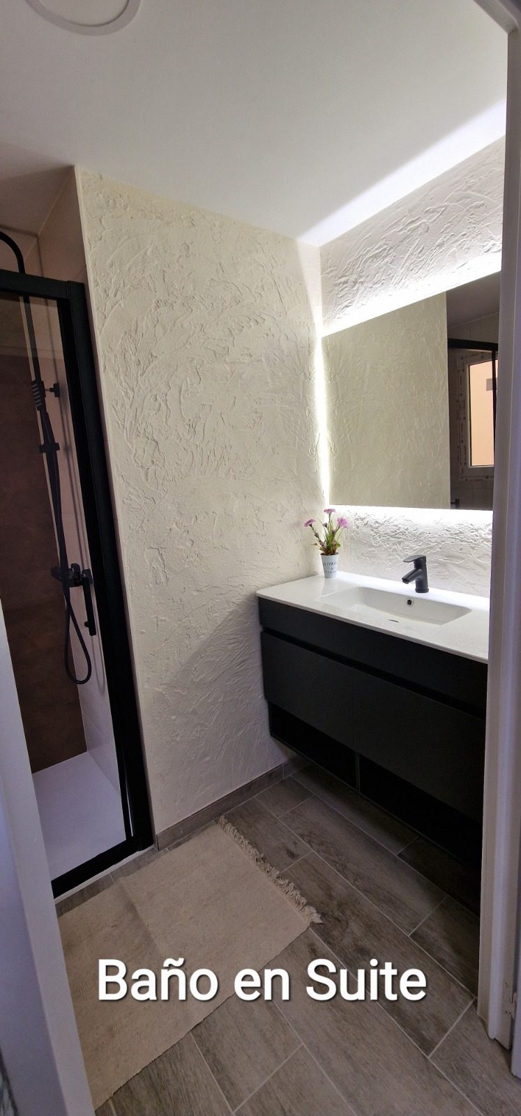 a8c59d7f-e45b-4727-b806-951199b5d41a